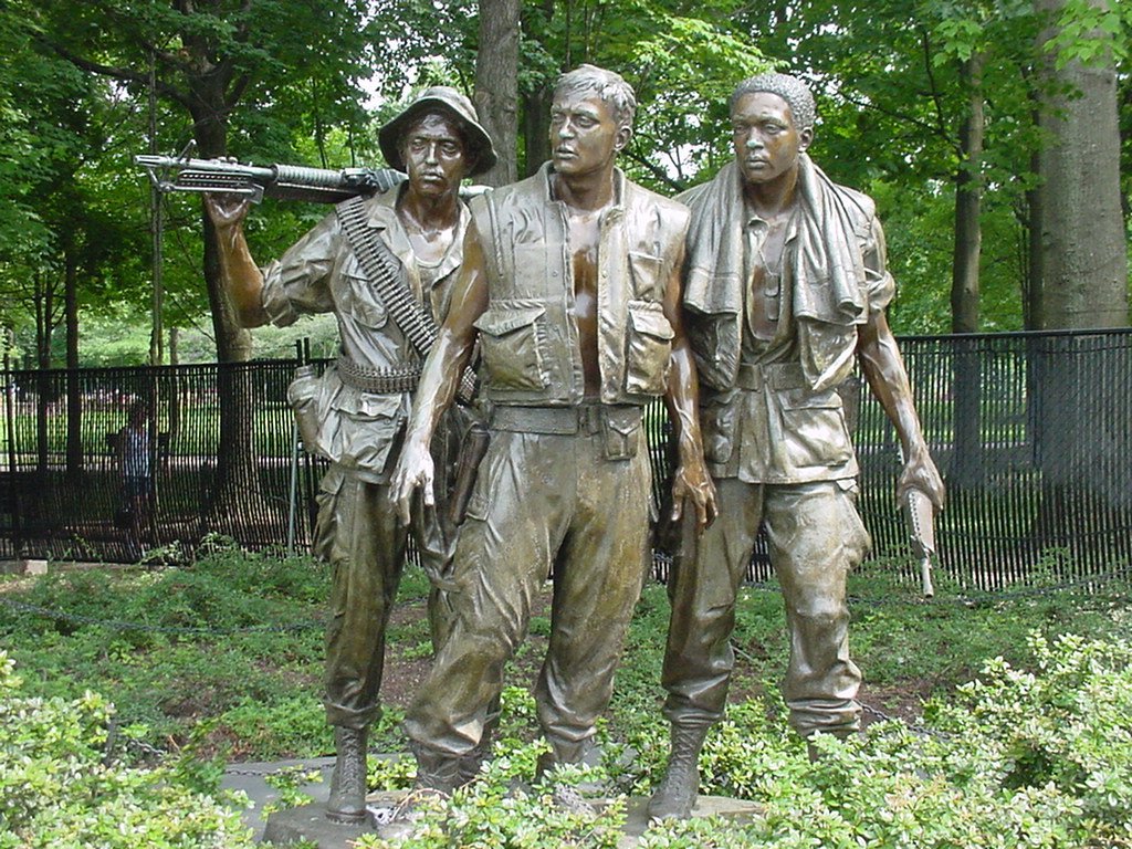 Vietnam Veterans Memorial Statue