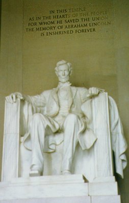 Image: The Lincoln Statue